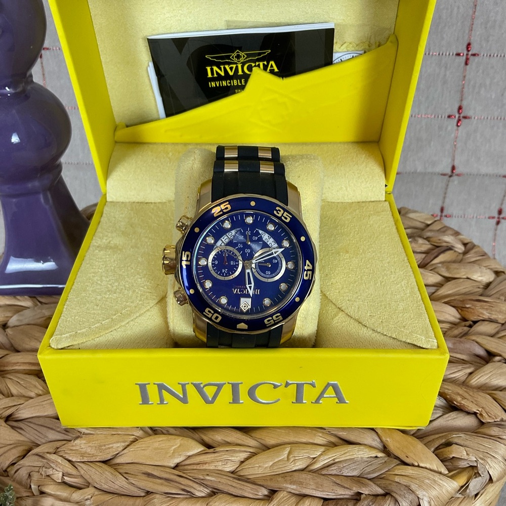 Invicta Pro Diver Collection Model 6983 Men’s Wristwatch 48mm Blue & Gold - Picture 2 of 12